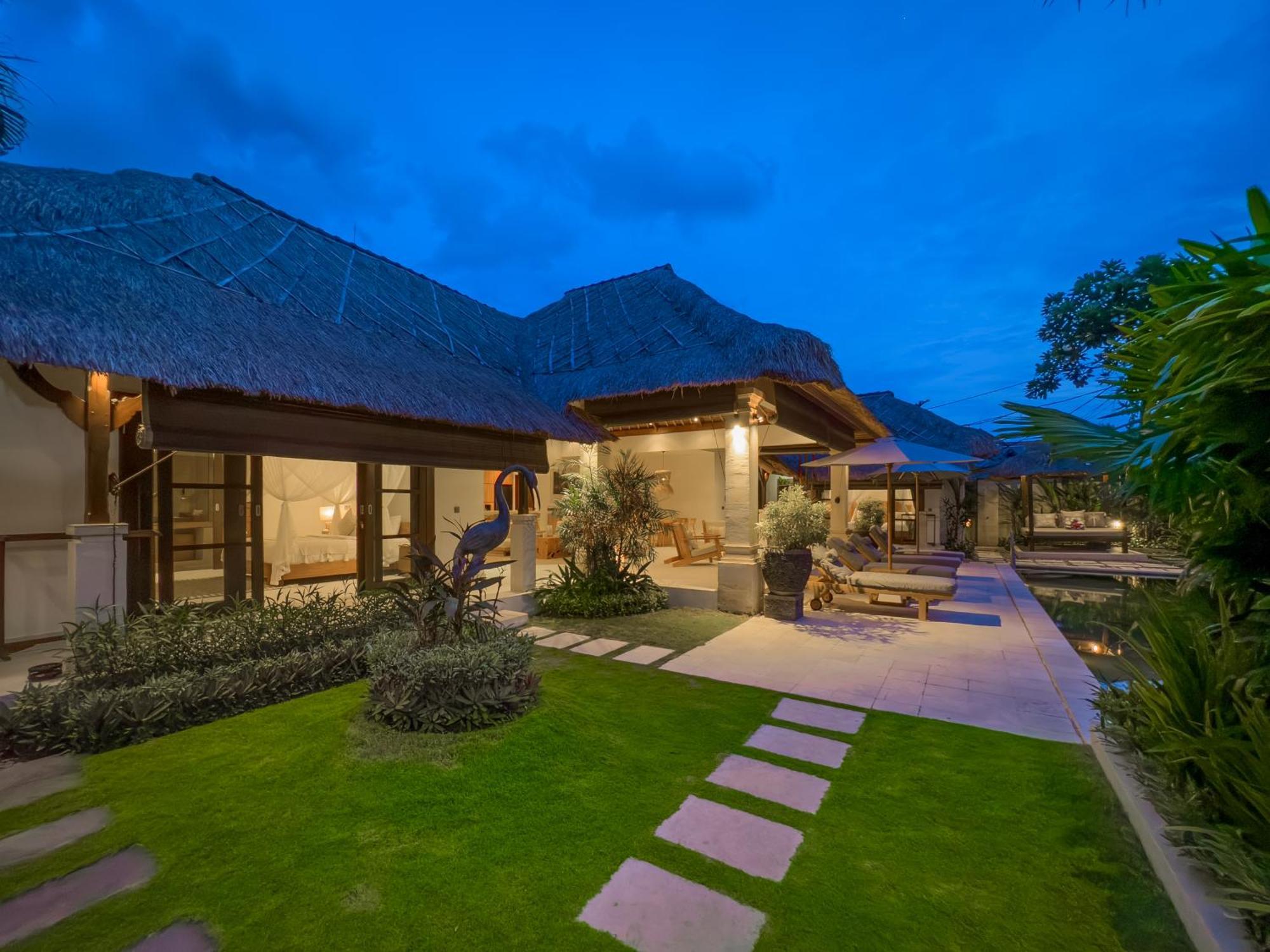 Villa Bugis Seminyak Δωμάτιο φωτογραφία