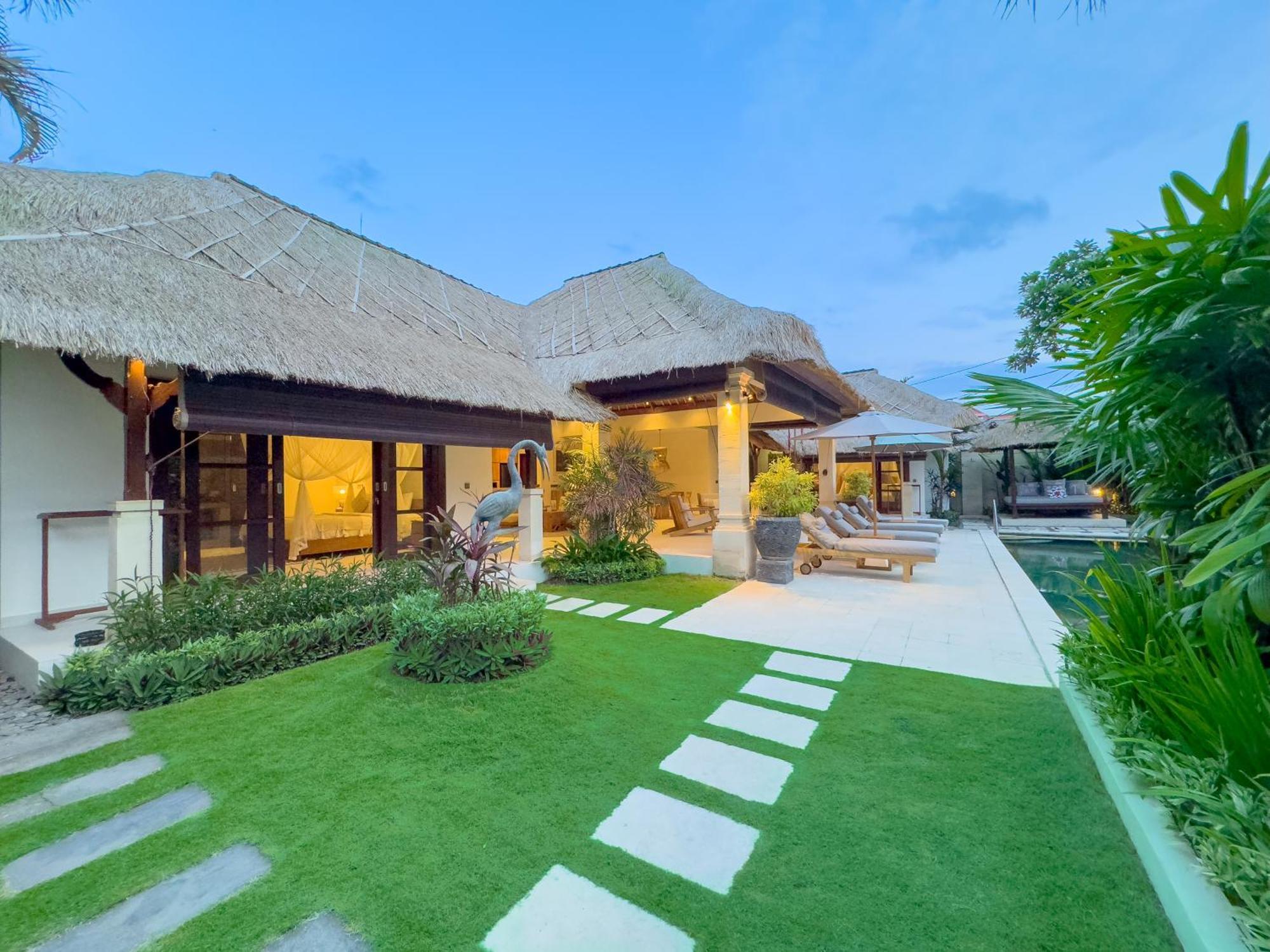 Villa Bugis Seminyak Δωμάτιο φωτογραφία